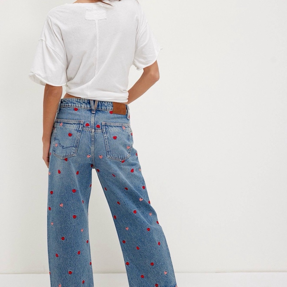 We The Free Deep Trance Embroidered Dropped
Boyfriend Jeans - NWT - Picture 4 of 6